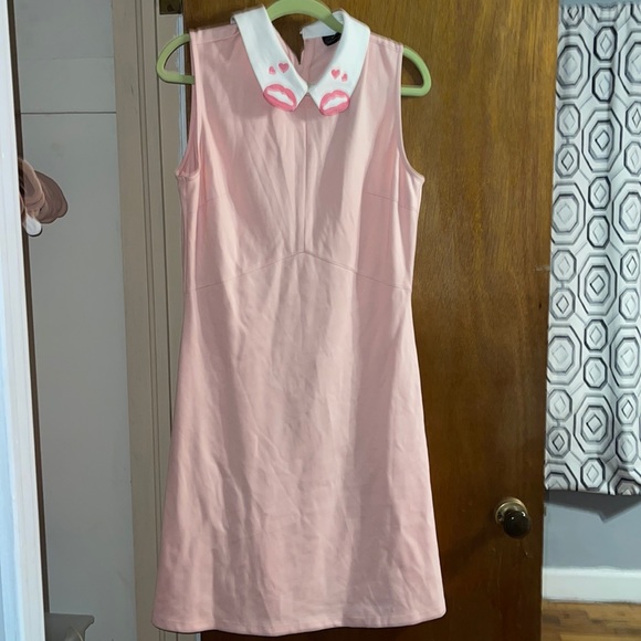 Voodoo Vixen Perry Lips pink sixties mod shift dress - Picture 1 of 3